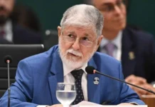 ‘Nem a União Soviética’ faria o que Trump está fazendo com o Brasil, diz Amorim ao Financial Times