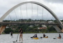 Esgoto, desmatamento e ocupação desordenada colocam em risco o Lago Paranoá