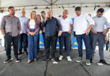 Governador Ibaneis Rocha assina termo que destina área em Brazlândia para construção de moradias sociais