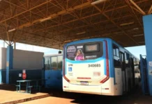 Ataques a 57 ônibus no DF foram coordenados; três são presos