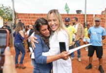 Cartão Material de Construção ajuda moradora da Estrutural a reconstruir casa após incêndio