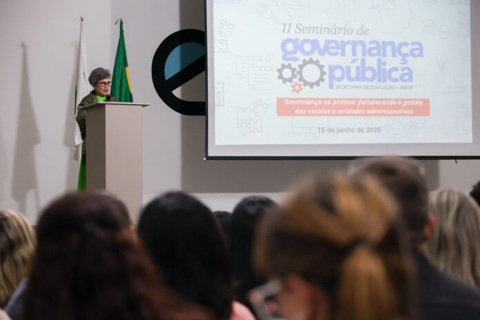 capa.iigovpub.felipedenoronha (1)