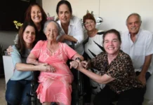 100 anos de amor à educação: pioneira de Brasília celebra trajetória