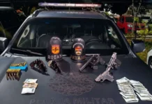 PMDF e de Goiás prendem dois e recuperam cinco armas e R$ 21 mil em espécie