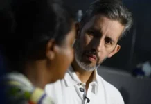 Leandro Grass visita creche na Estrutural e promete investimentos
