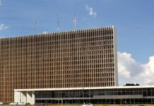 Candidatos ao GDF entram na última semana de campanha com agenda cheia nesta segunda