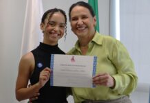 Estudante de Planaltina assume posto de procuradora-geral do DF por um dia